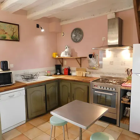 Holiday home Les Abeilles La Chapelle-Faucher