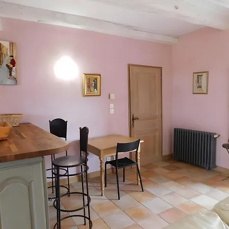 Holiday home Les Abeilles *