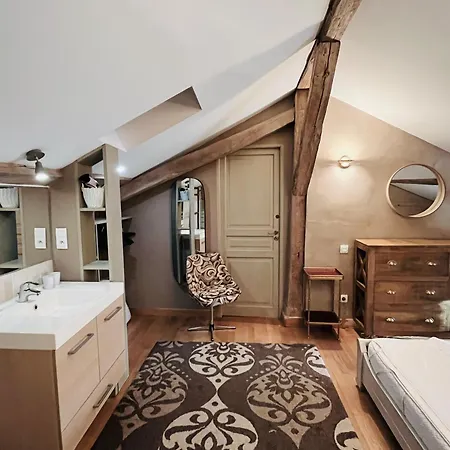 Vakantiehuis Maison De Les Abeilles