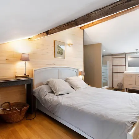 Vakantiehuis Maison De Les Abeilles *