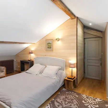 Vakantiehuis Maison De Les Abeilles *