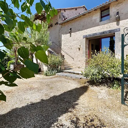 Maison De Les Abeilles